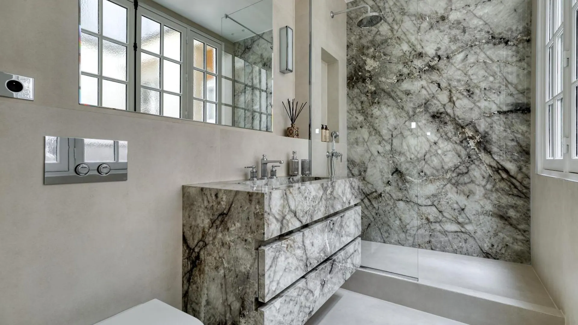 Oniri - Serviced Apartments In Louvre - Rue De Rivoli Paris