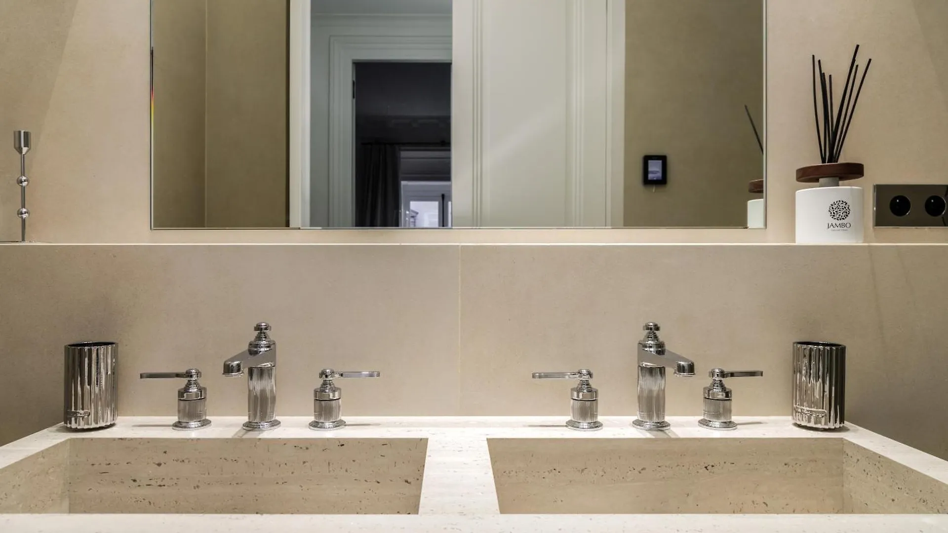 Oniri - Serviced Apartments In Louvre - Rue De Rivoli 파리 0*,  프랑스